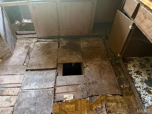 12 Smith Lane, New Florence, MO 63363