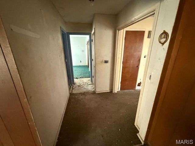 12 Smith Lane, New Florence, MO 63363