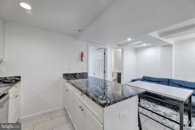424 19TH ST NE, Washington, DC 20002