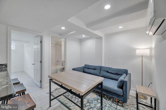 424 19TH ST NE, Washington, DC 20002