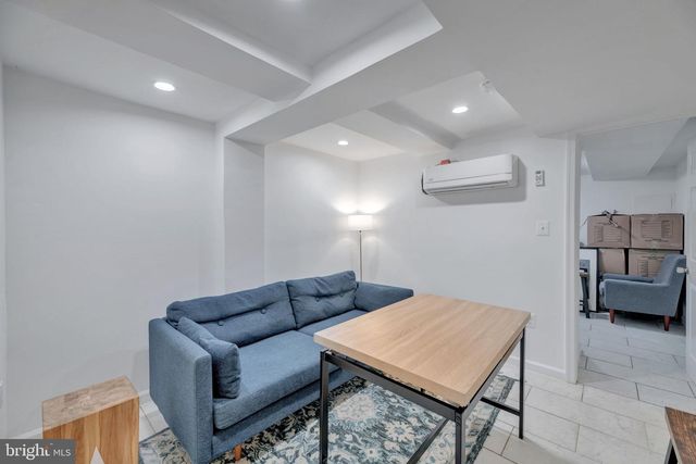 424 19TH ST NE, Washington, DC 20002