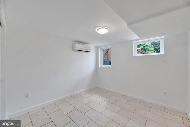 424 19TH ST NE, Washington, DC 20002