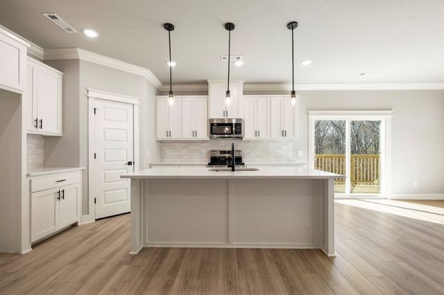 3 Celtic Drive, Bella Vista, AR 72714