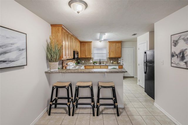 901 Crepe Myrtle ST, College Station, TX 77845