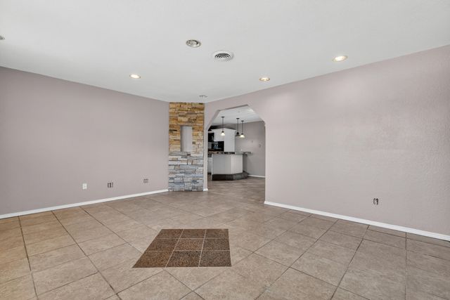 4618 43rd Street, Lubbock, TX 79414