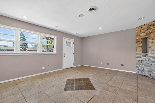4618 43rd Street, Lubbock, TX 79414