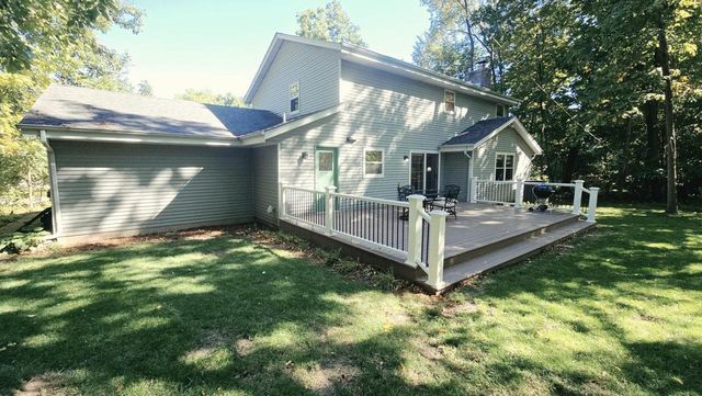 3985 S Stonewood ROAD, New Berlin, WI 53151