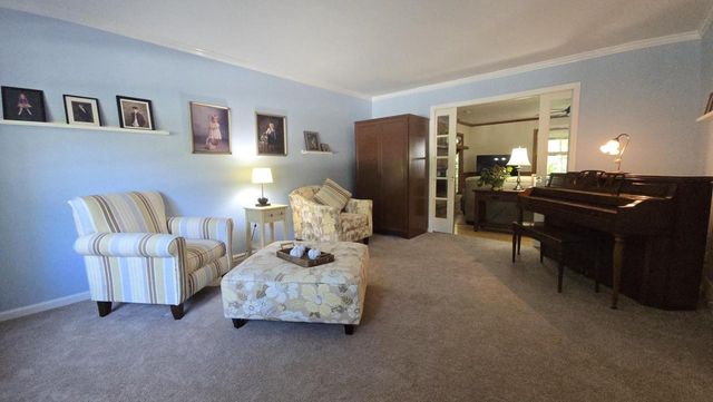 3985 S Stonewood ROAD, New Berlin, WI 53151