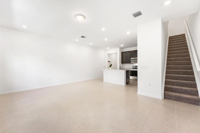 4315 Efendi Drive, Lantana, FL 33462