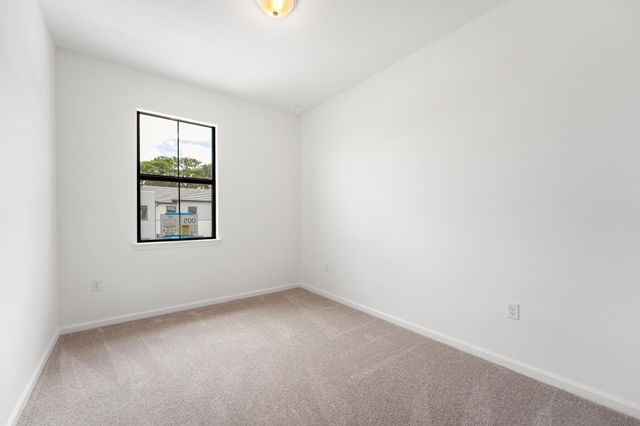 4315 Efendi Drive, Lantana, FL 33462