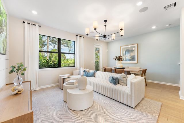 4315 Efendi Drive, Lantana, FL 33462