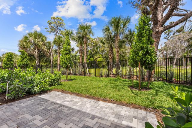 4315 Efendi Drive, Lantana, FL 33462