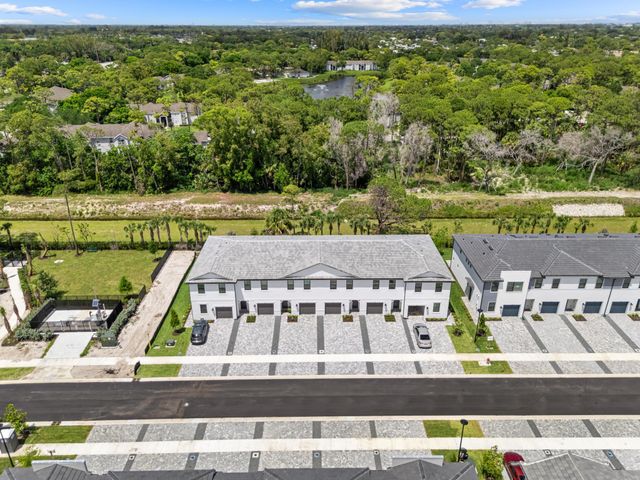 4315 Efendi Drive, Lantana, FL 33462