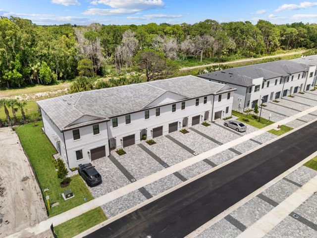 4315 Efendi Drive, Lantana, FL 33462