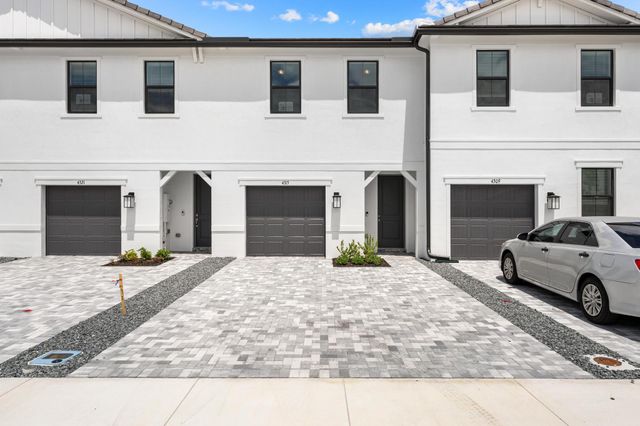 4315 Efendi Drive, Lantana, FL 33462