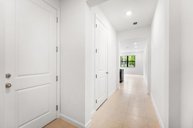 4315 Efendi Drive, Lantana, FL 33462