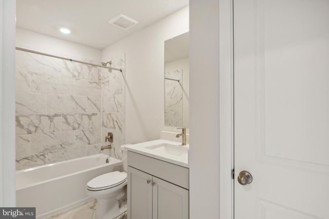 24379 LONG POND DR, Lewes, DE 19958