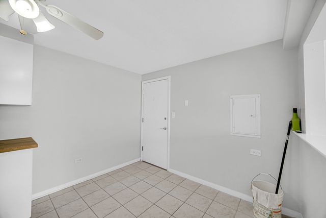 8636 Grand Avenue 1D, River Grove, IL 60171