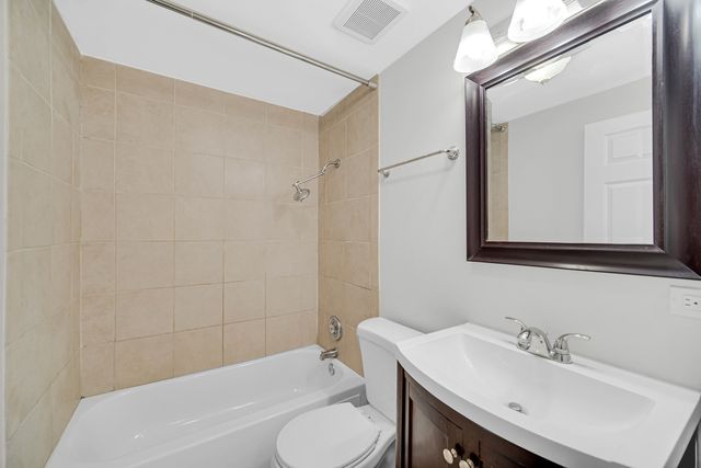 8636 Grand Avenue 1D, River Grove, IL 60171