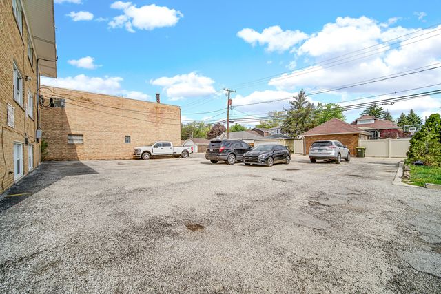 8636 Grand Avenue 1D, River Grove, IL 60171