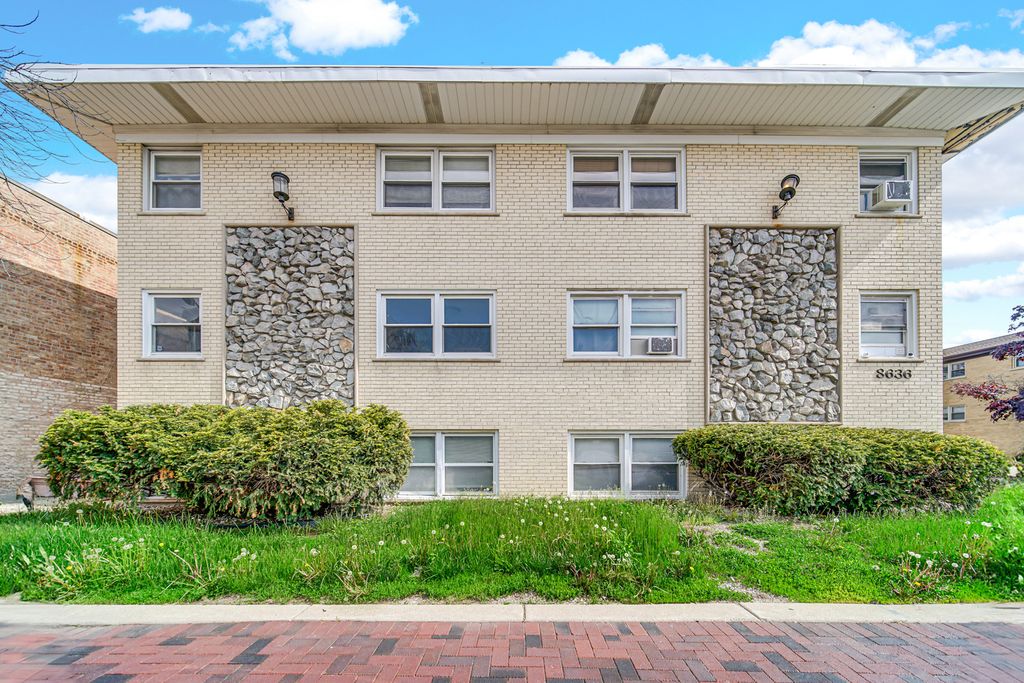 8636 Grand Avenue 1D, River Grove, IL 60171