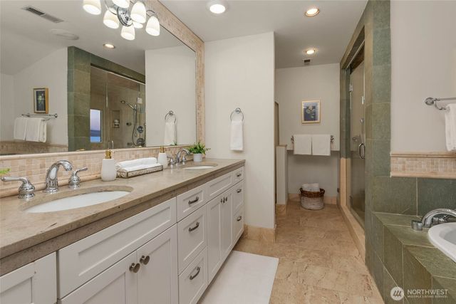 1126 33rd Avenue S, Seattle, WA 98144