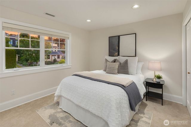 1126 33rd Avenue S, Seattle, WA 98144