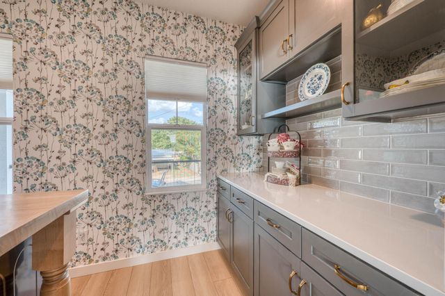 718 County Road 136B, Kingsland, TX 78639