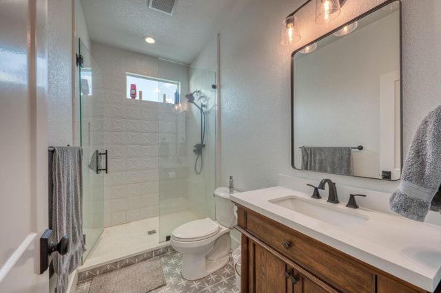 718 County Road 136B, Kingsland, TX 78639