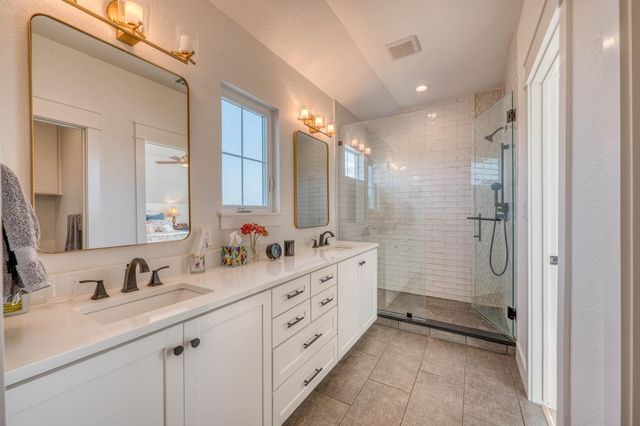 718 County Road 136B, Kingsland, TX 78639