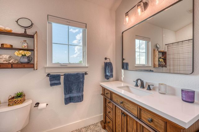 718 County Road 136B, Kingsland, TX 78639