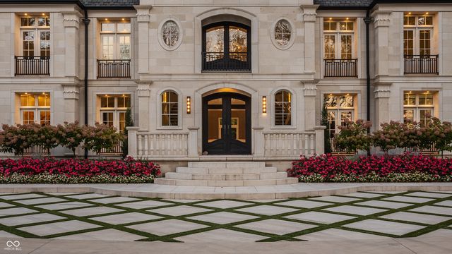 10585 Hussey Lane, Carmel, IN 46032
