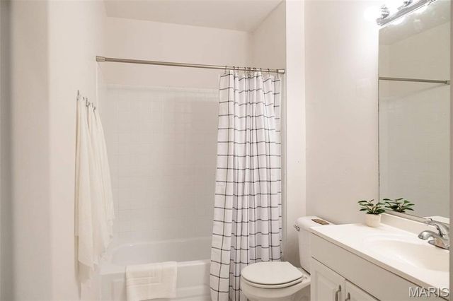 4976 Lindenwood Avenue, St Louis, MO 63109