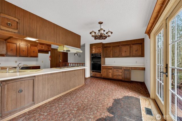 716 Garden Hill Rd, Elma, WA 98541