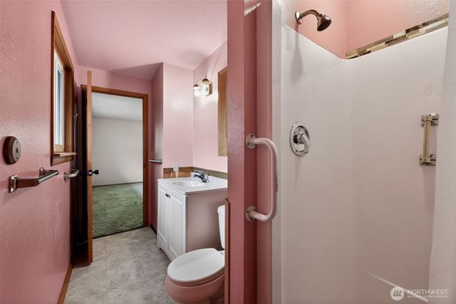 716 Garden Hill Rd, Elma, WA 98541