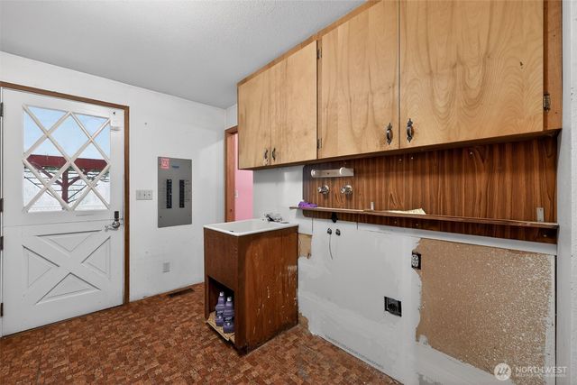 716 Garden Hill Rd, Elma, WA 98541