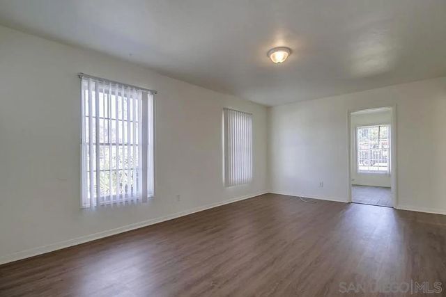 891 Elm Ave, San Diego, CA 91932