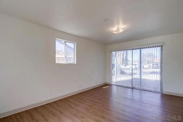 891 Elm Ave, San Diego, CA 91932