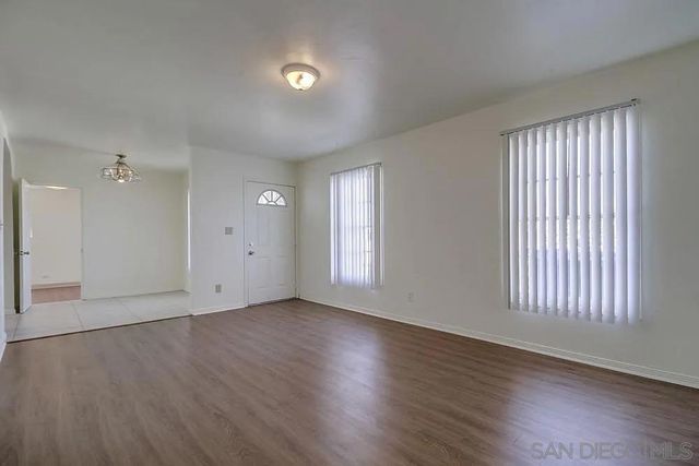 891 Elm Ave, San Diego, CA 91932