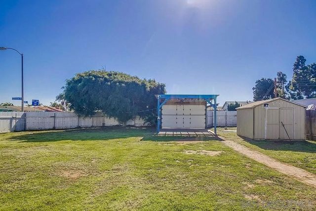 891 Elm Ave, San Diego, CA 91932