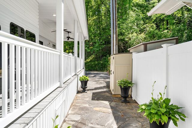 4179 Riverbank Run, Hiawassee, GA 30546