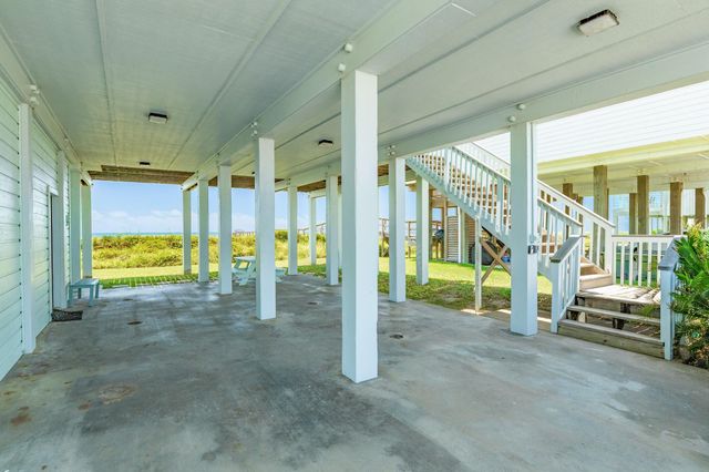 21916 Kennedy Drive, Galveston, TX 77554