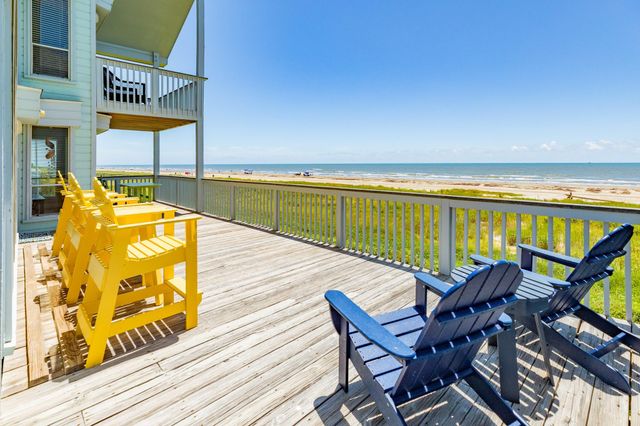21916 Kennedy Drive, Galveston, TX 77554