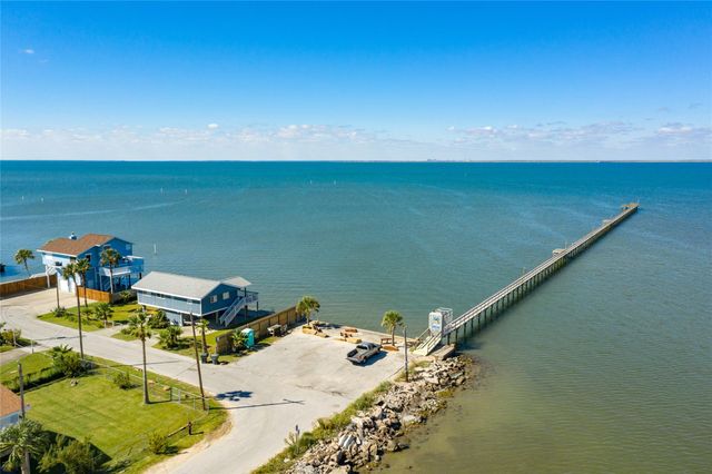 21916 Kennedy Drive, Galveston, TX 77554