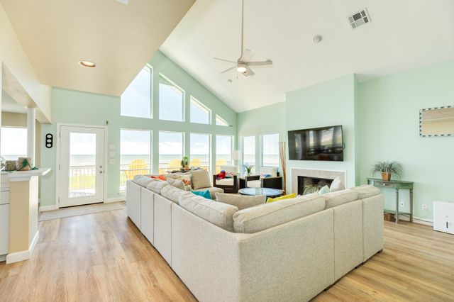 21916 Kennedy Drive, Galveston, TX 77554