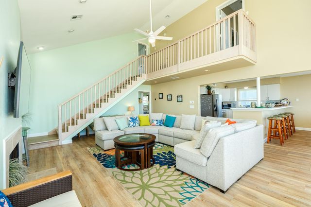 21916 Kennedy Drive, Galveston, TX 77554