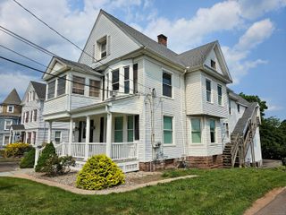 198 South Main Street, Middletown, CT 06457