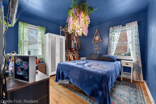 13498 Callender Street, Southgate, MI 48195