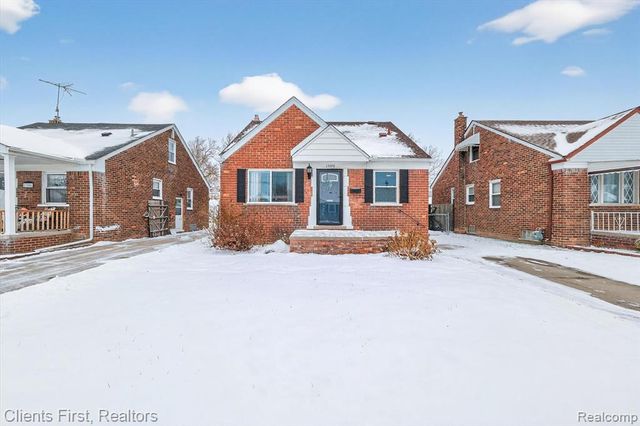 13498 Callender Street, Southgate, MI 48195