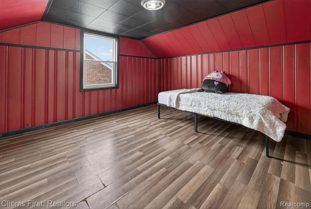 13498 Callender Street, Southgate, MI 48195